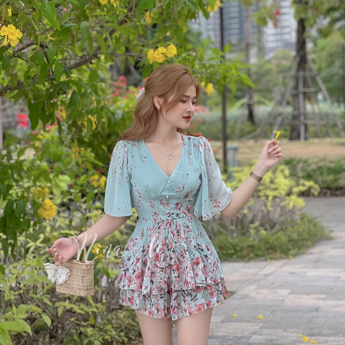 Đầm voan nữ cổ v in 2 lớp siêu sang chảnh cực đep cực hot