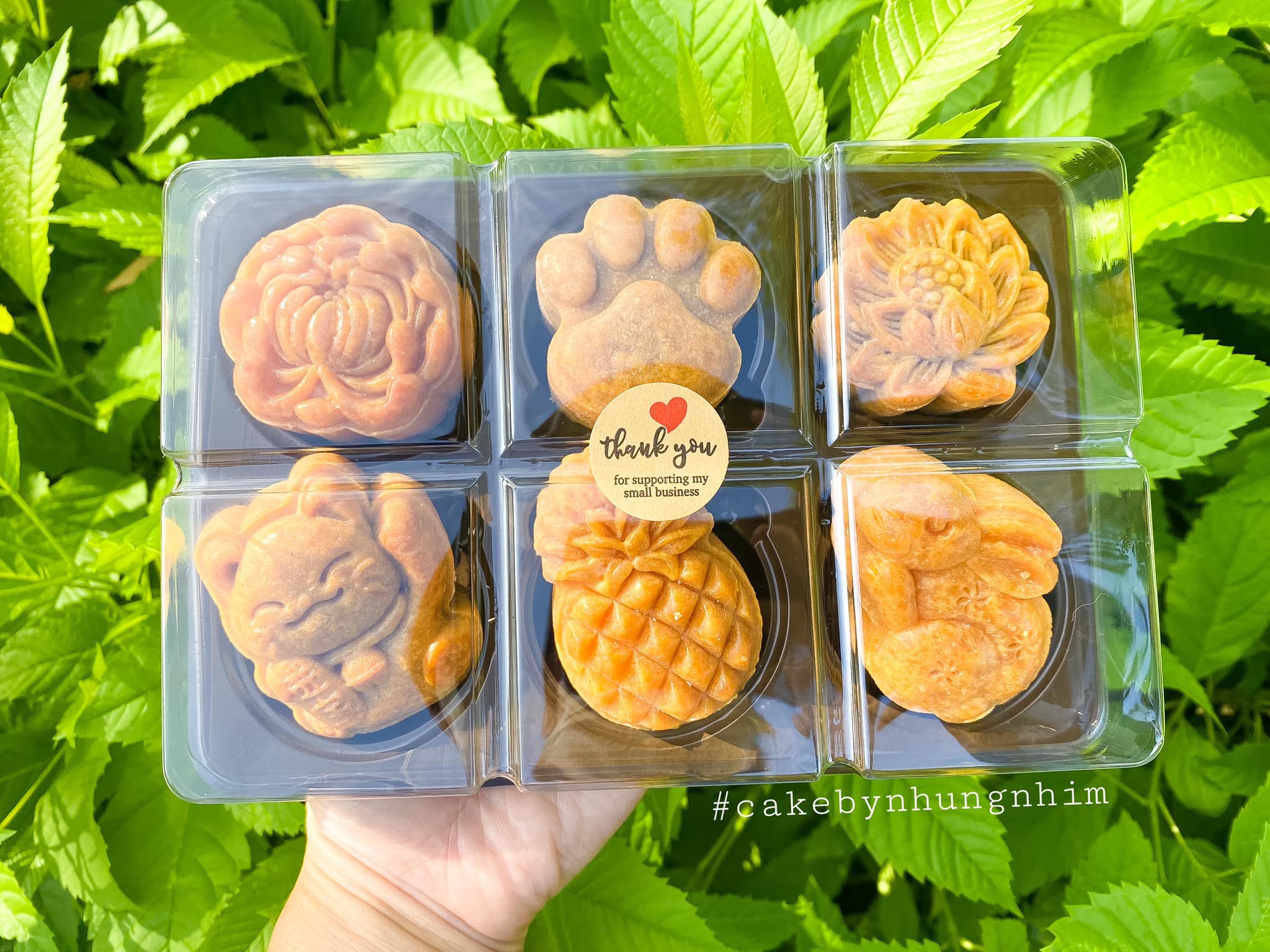 100 hộp 6 ngăn đế đen đựng bánh trung thu 75g - mochi - trứng muối tan chảy - socola tròn - fg332