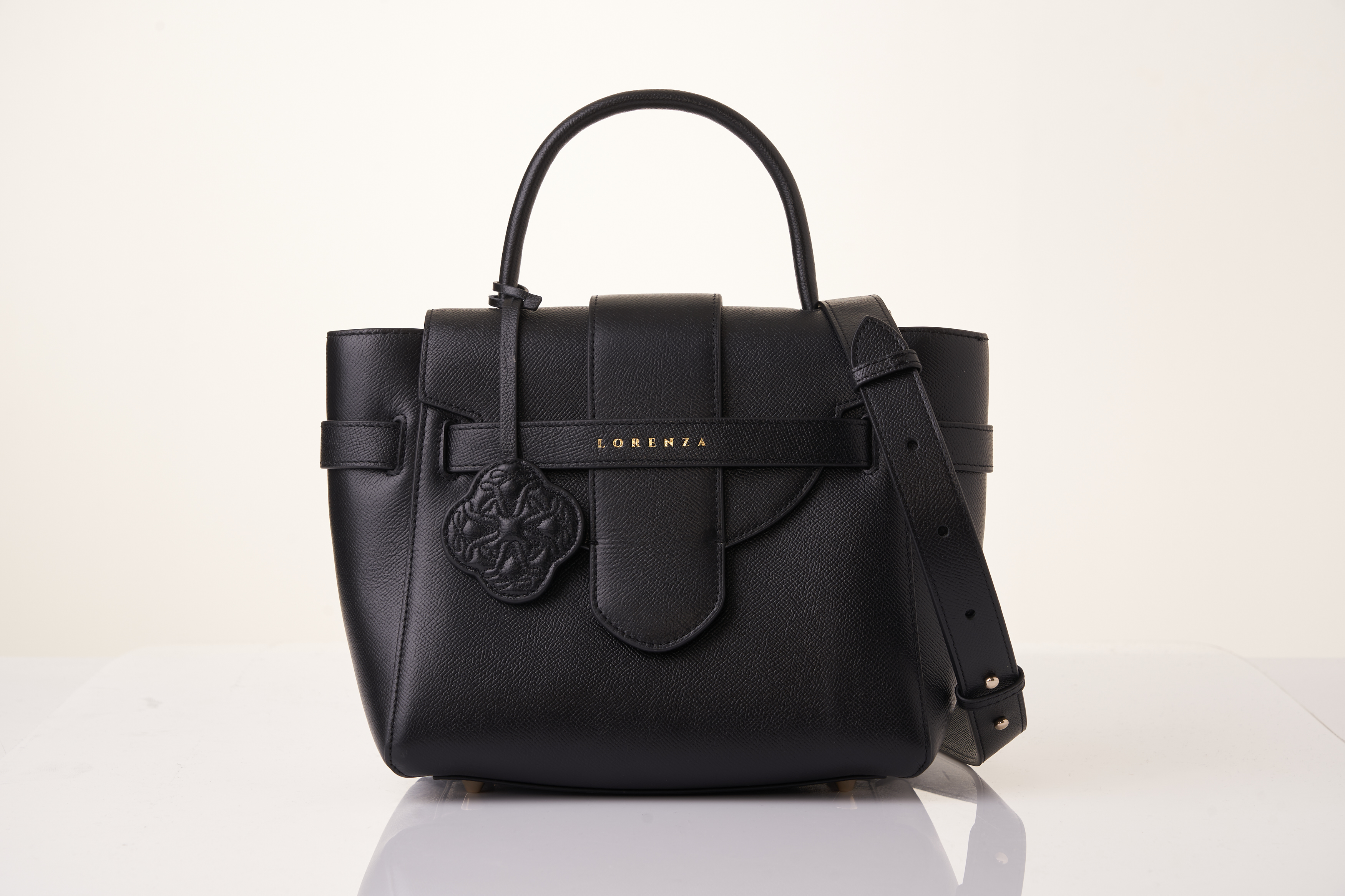 Lorenzabag กระเป๋าหนังแท้ รุ่น Rue​ New edition ราคา 7,900 บาท*ส่งฟรี