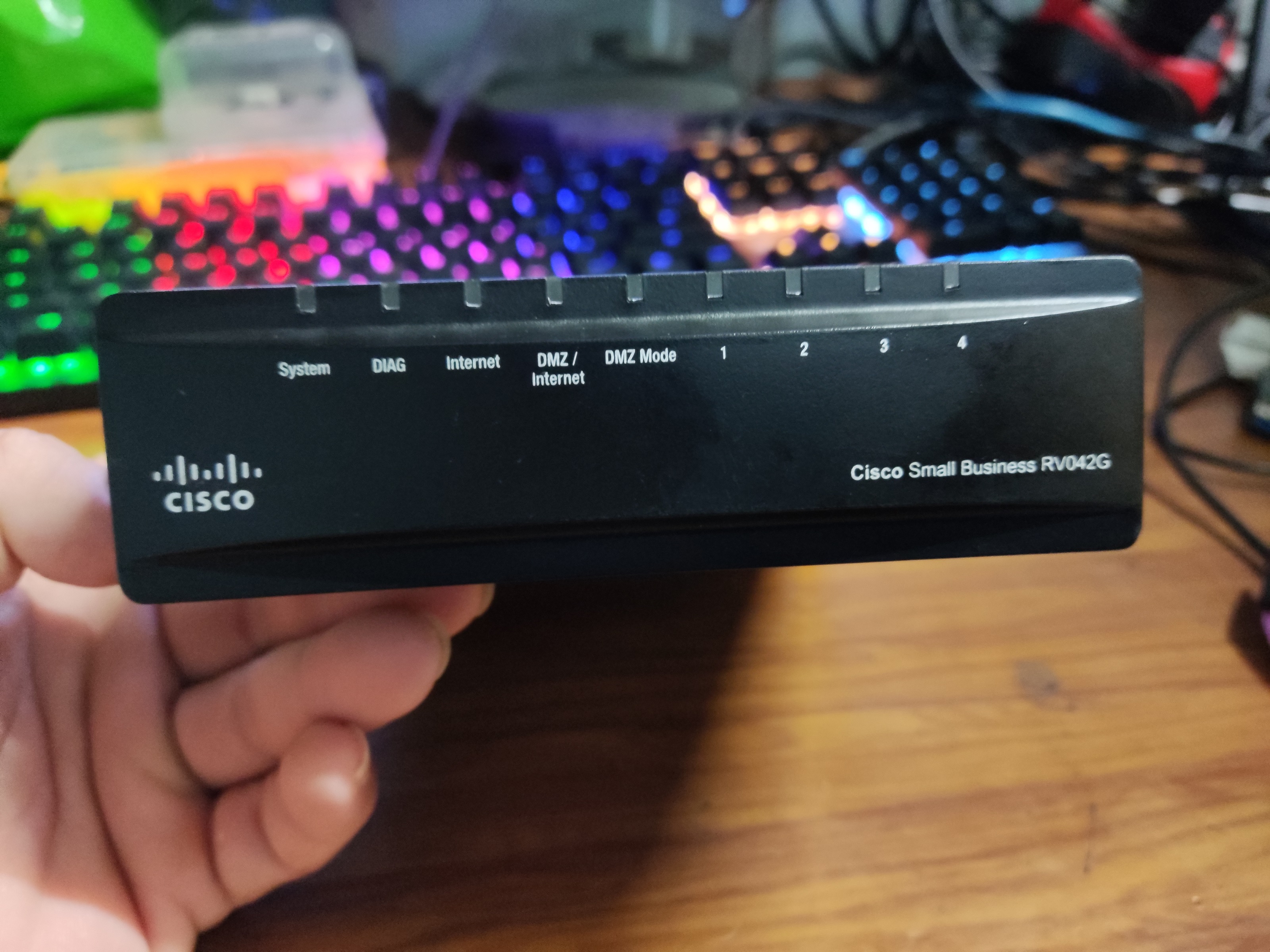 (Like New 99% )Cisco Cân Bằng Tải RV042G Dual WAN VPN Router