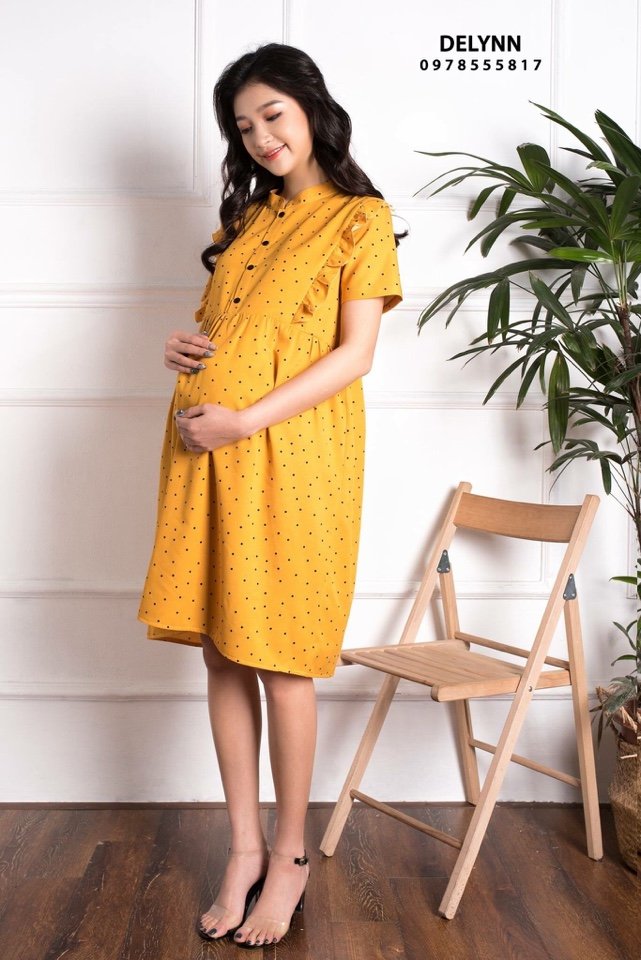 Đầm bầu chấm bi vàng phối bèo