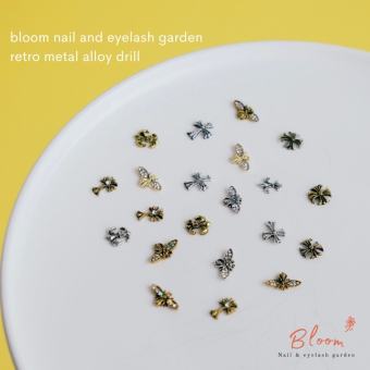 Charm chrome heart hot 2021 (50 charm)