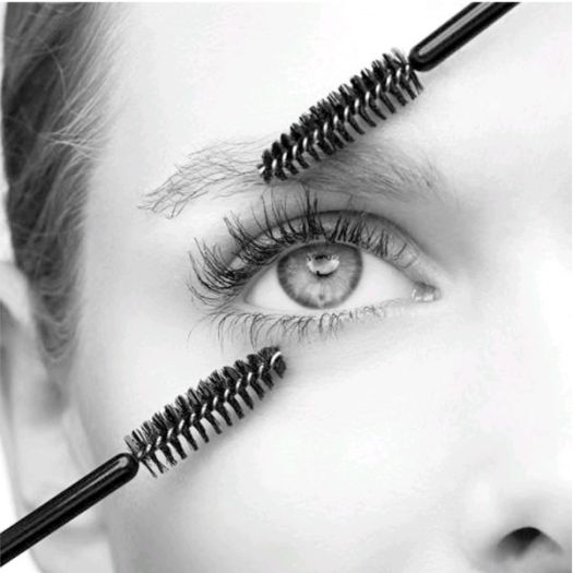 1 bịch 50 cây chổi (cọ ) chải mi