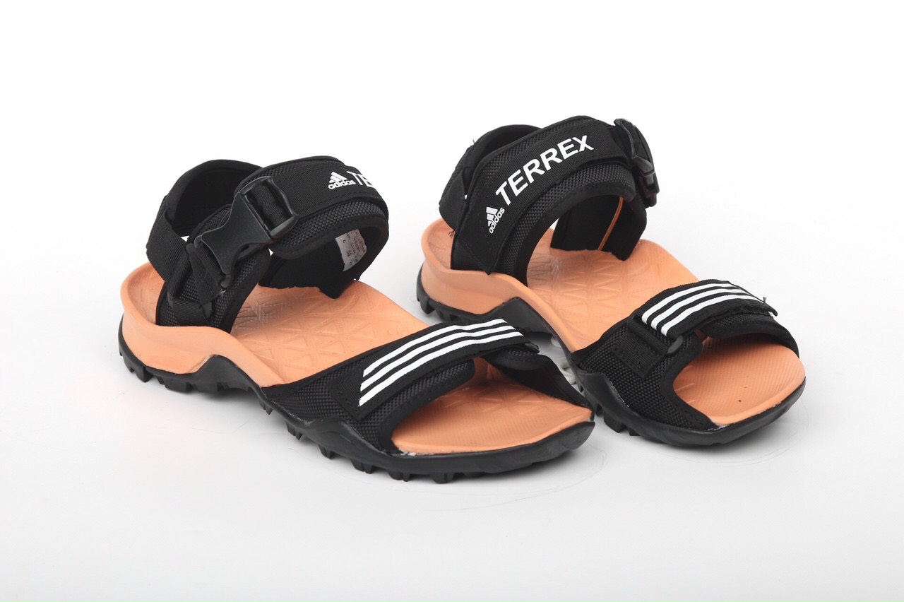 Sandal thể thao quai dù