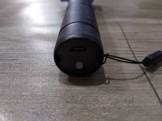 Đèn pin siêu sáng Đa Năng T6-28