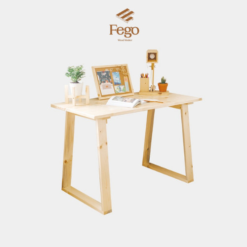 Bàn làm việc gỗ thông tự nhiên, Bàn làm việc chân gỗ hình thang Fego