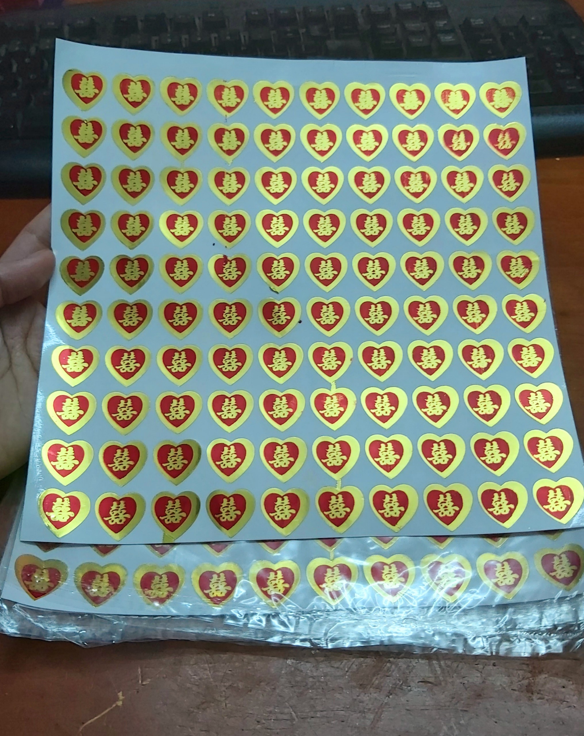 Bộ 100 Decal Chữ Hỷ Dán Trầu Cau, Trái Cây, Vật Dụng Trang Trí Đám Cưới