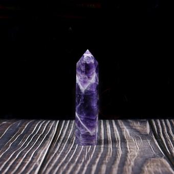 Trụ đá thach anh tím loang dùng trong phong thủy và thiền đinh, thanh tẩy tarot