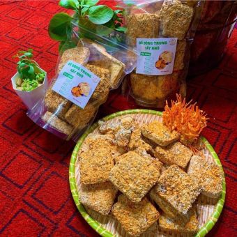 Đế đông trùng hạ thảo khô cao cấp sấy thăng hoa, nuôi trồng chuẩn hữu cơ.  Nấm Đông trùng hạ thảo Huy Cương ngâm rượu, pha trà sấy lạnh