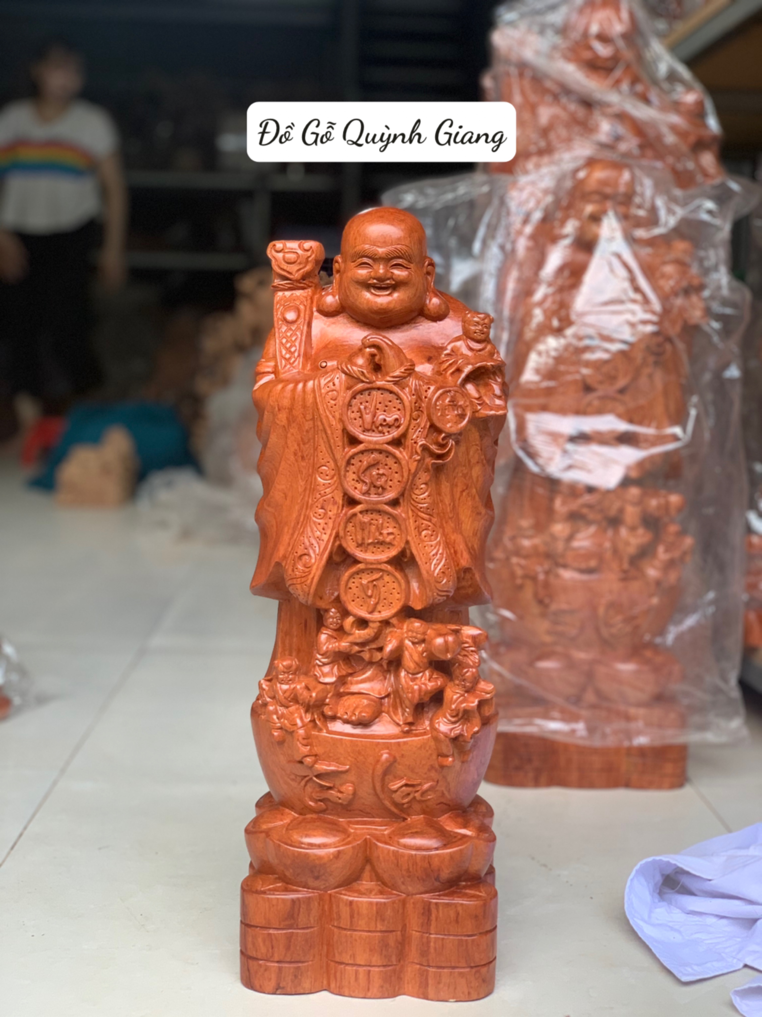 Tượng di lặc chúc phúc gỗ hương cao 50cm