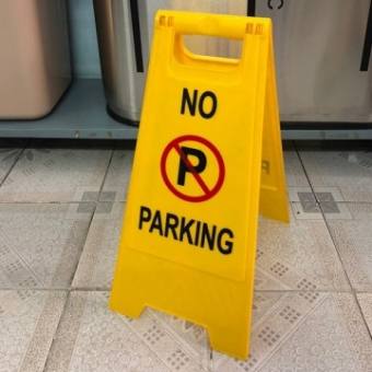 BIỂN CẢNH BÁO KHU VỰC CẤM ĐẬU XE