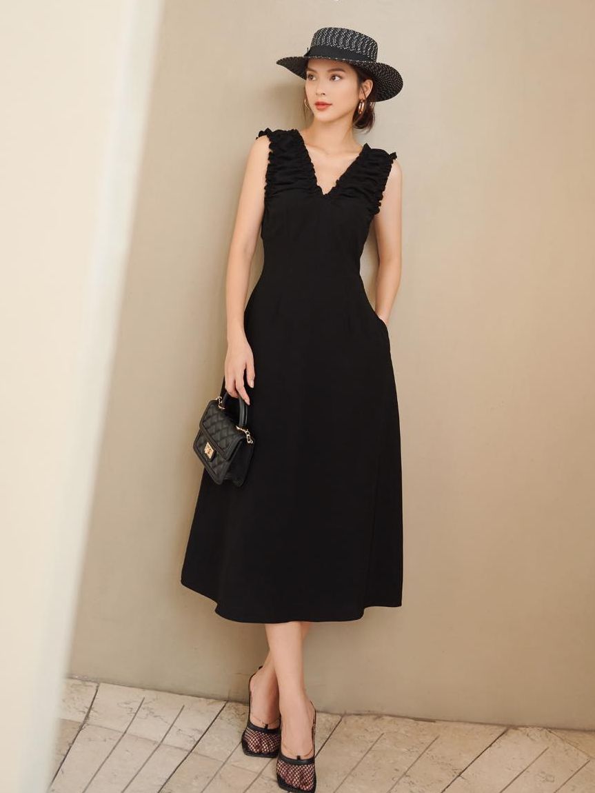 Đầm sát nách nhún vai , Peace House Clothing