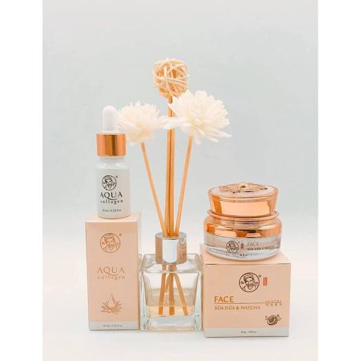 KEM FACE LUXURY SỮA DỪA & MATCHA - BÀ LÃO 20G Kem Face LUXURY Sữa Dừa & Matcha Bà Lão có tác dụng dưỡng ẩm cho làn da mới tái tạo, dưỡng trắng da từ sâu bên trong, giúp bạn có một làn da căng bóng săn chắc mịn màng