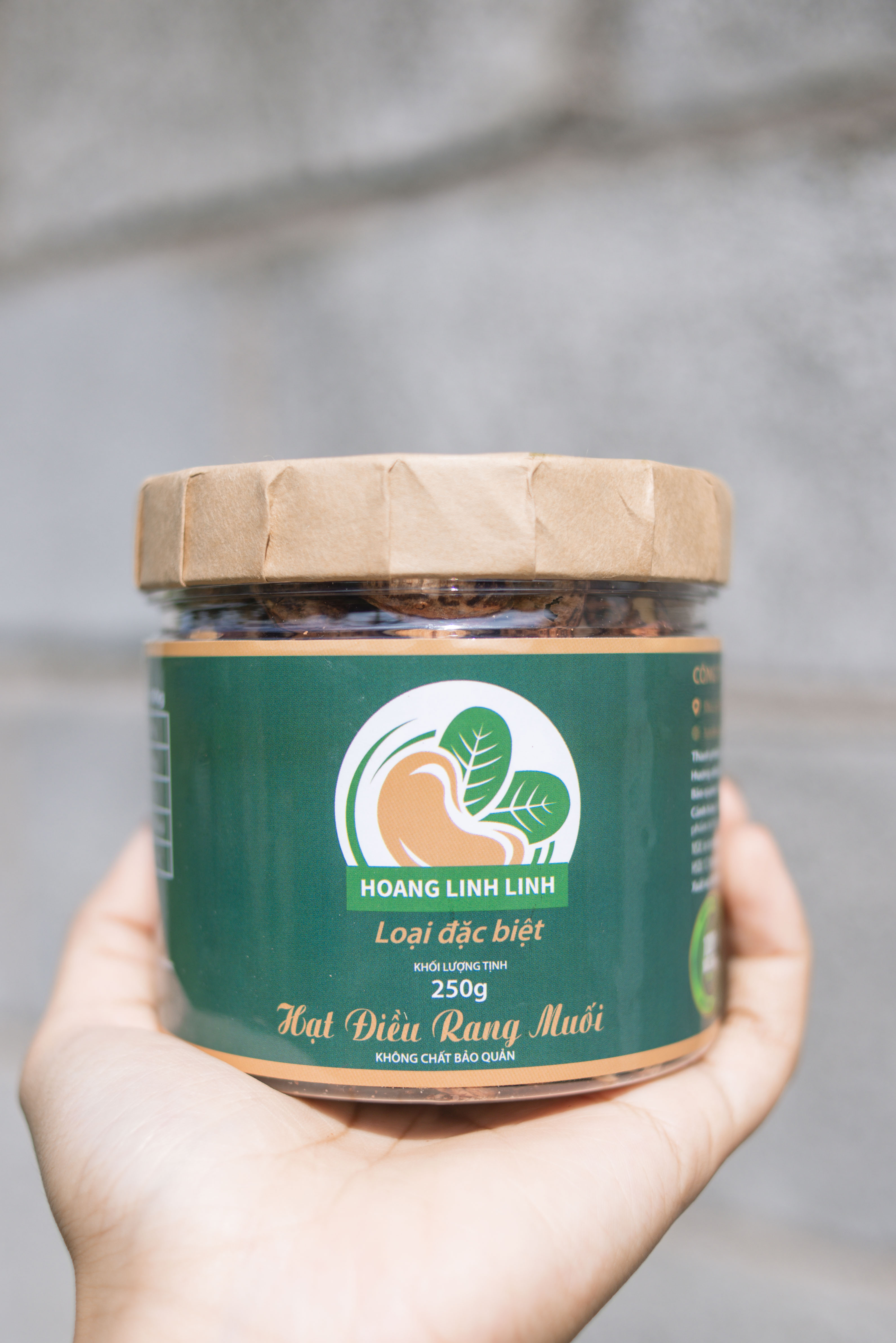  Hộp nắp giấy 250g Nguyên Hạt - Hạt điều Hoàng Linh Linh nhiều size thơm ngon giòn béo rang mới hàng ngày 