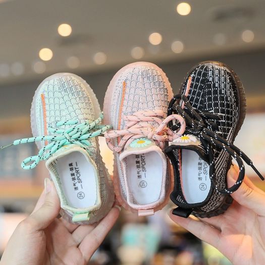 Giày thể thao trẻ em ho.a c.ú.c đế dạ quang có đèn led nhấp nháy mã GD2 HOT SALE