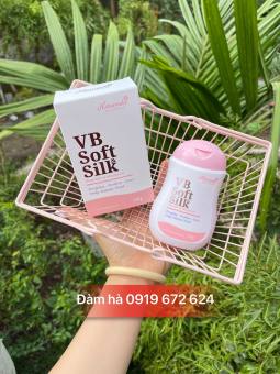 Dung Dịch Vệ Sinh Hanayuki màu hồng- dung dịch vệ sinh hana hồng