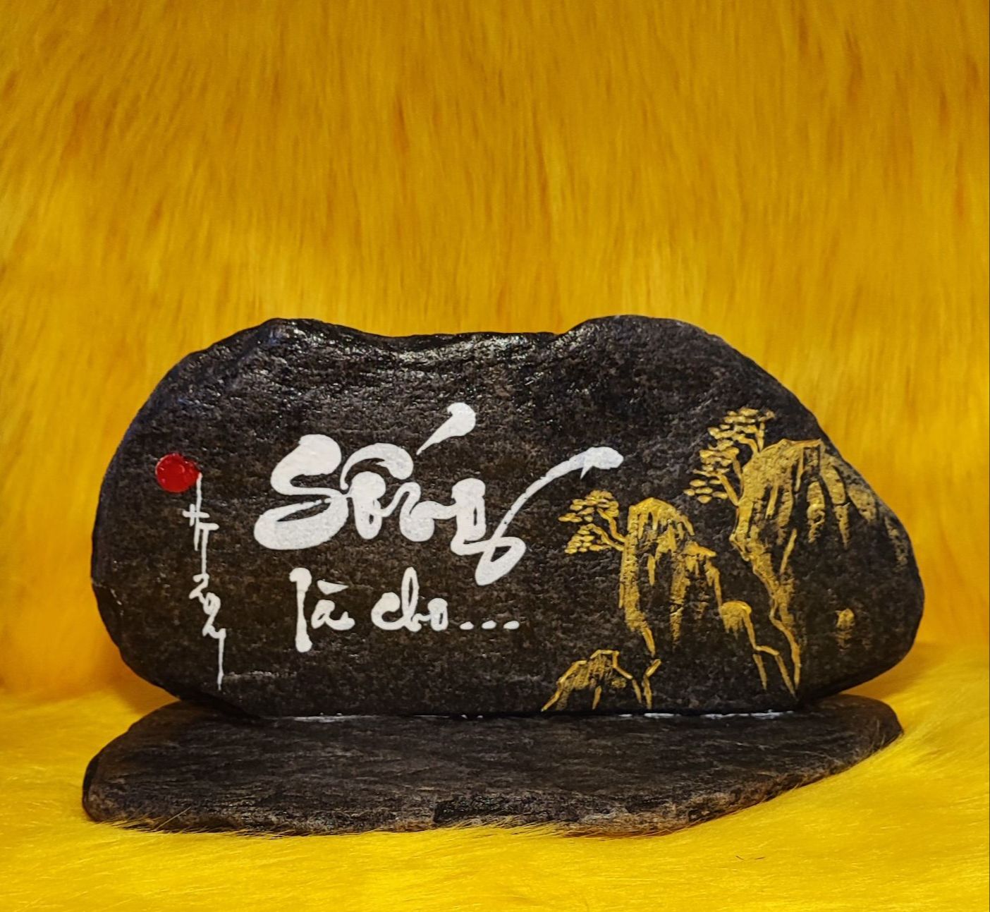 Thư pháp trên đá chữ Sống Kích thước:22x10x12cm
