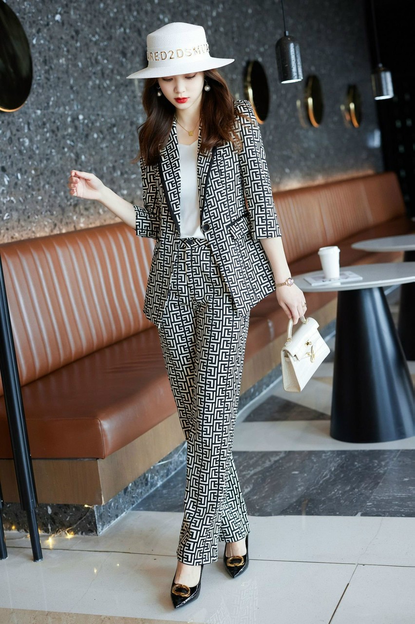 Set vest nữ họa tiết