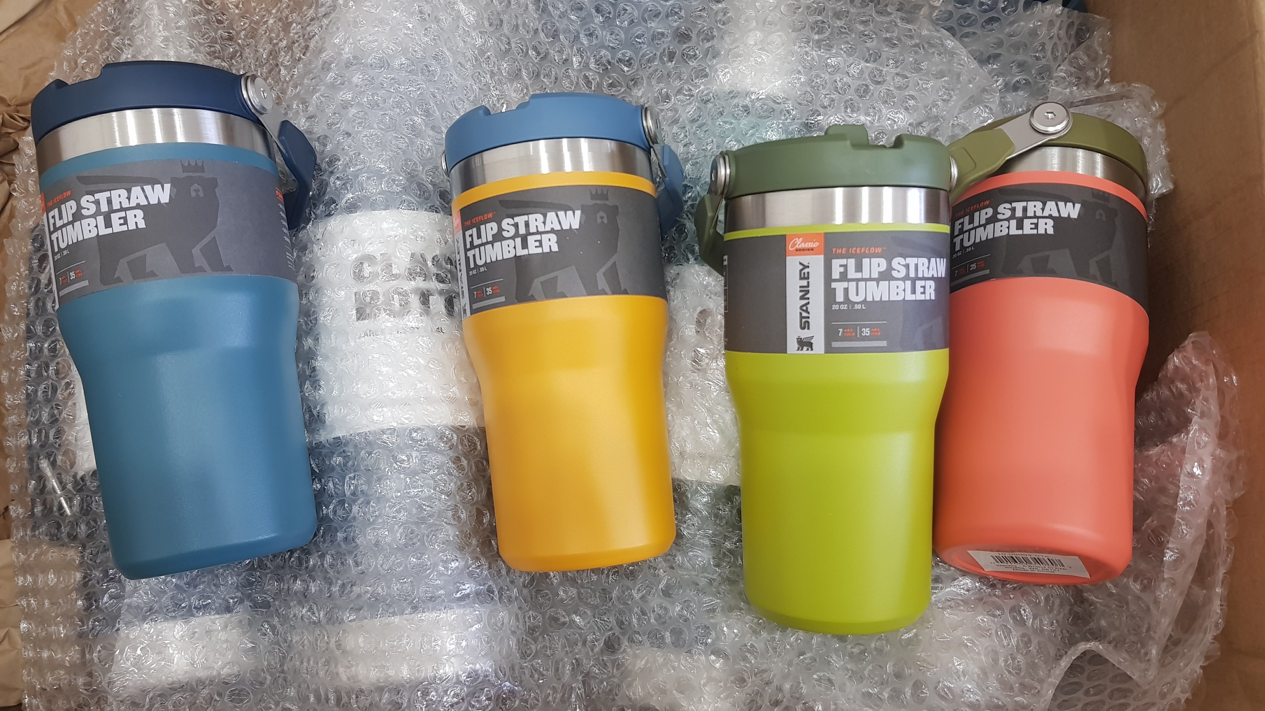 Stanley iceflow flip straw tumbler 20oz/590ml