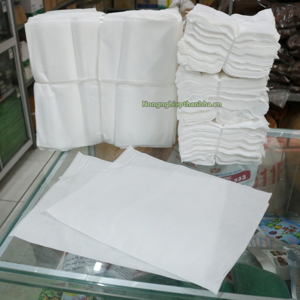 Túi bao trái cây, túi bọc trái cây Thanh Hà sử dụng dây kẽm mềm cỡ 30x35cm - bịch 100 cái