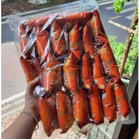 Bịch 20 Gói Bim Bim Snack Bí Đỏ Vị Bò Nướng Oishi 6/8g-Ăn Vặt Sumo Snack
