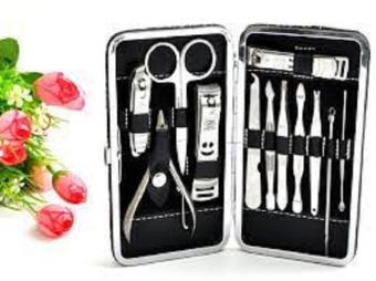 Bộ dụng cụ làm móng đa năng 12 món