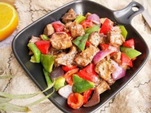 Thịt bò tơ Củ Chi nạc đùi không da 500gr - chế biến món ngon như bò tái, nhúng lẩu, nướng, hấp, xào... Matafood