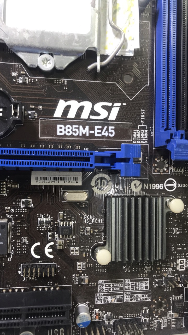 Main b85m-e45 4 khe ram likenew chạy i7 xeon socket 1150