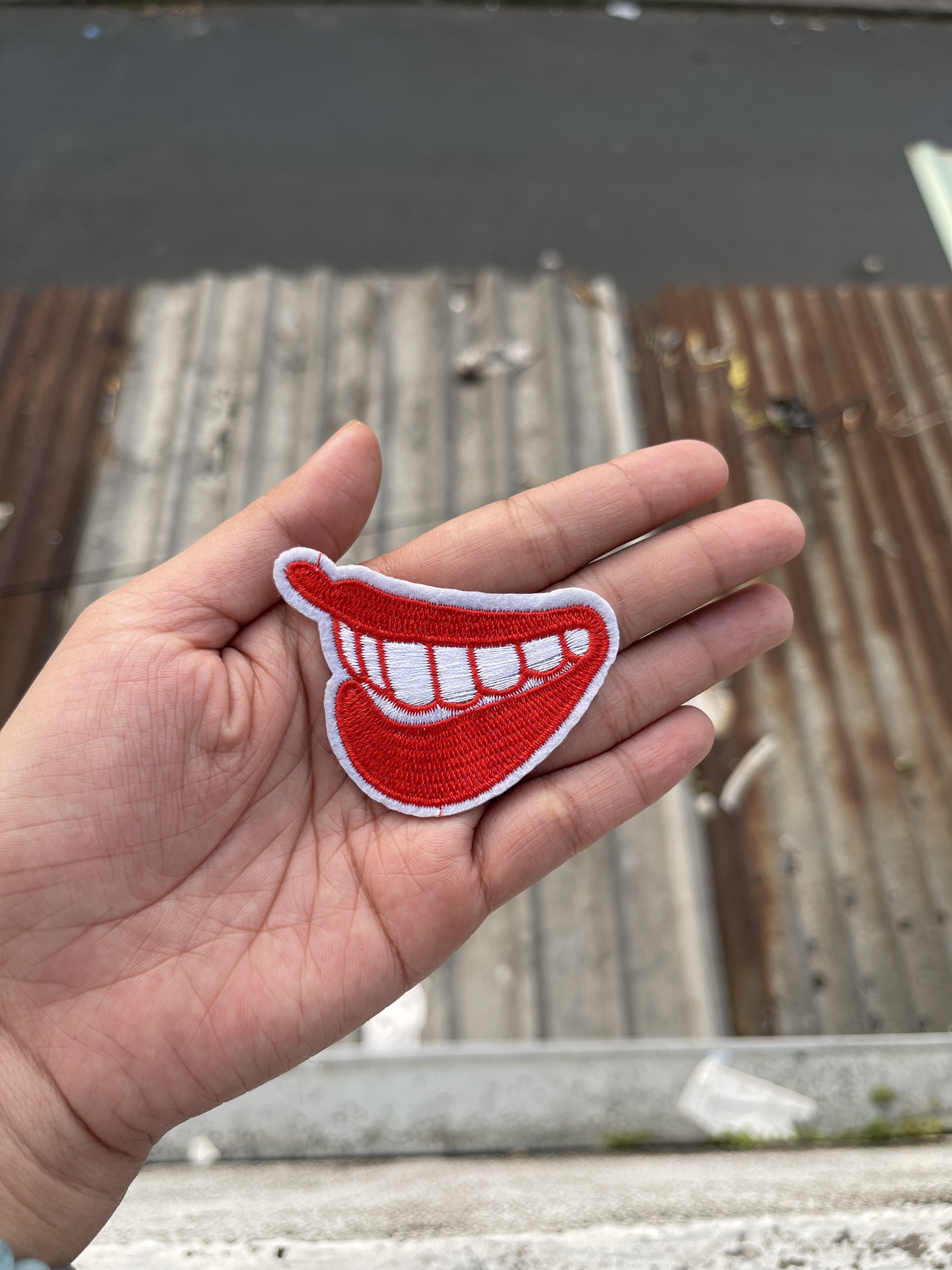 Sticker ủi quần áo