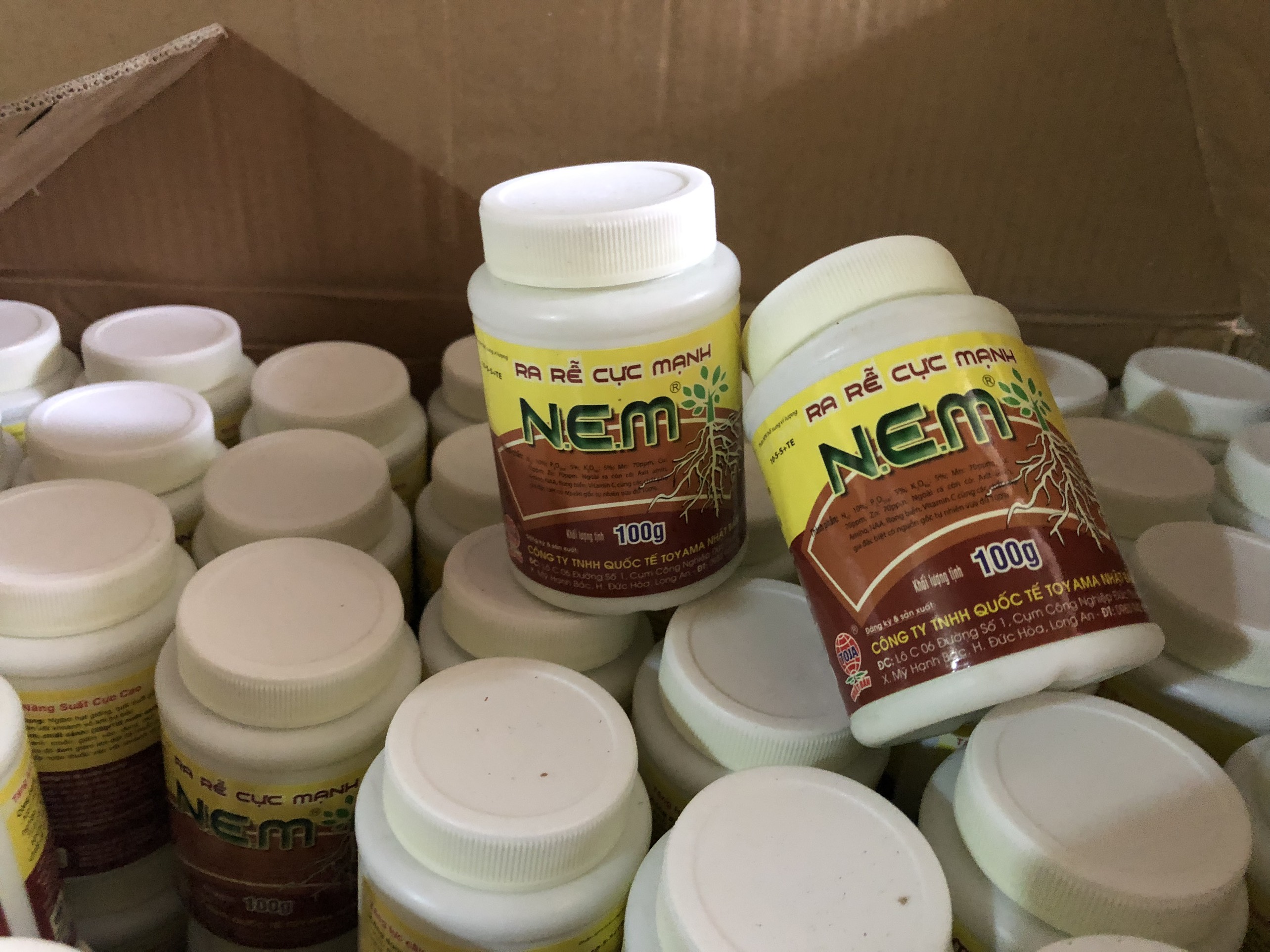 NEM  siêu kích rễ , kích thích ra rễ , tăng thưởng cho cây , phân bón lá 100g