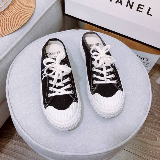 Giày sục thể thao nữ đề bằng 3cm / Bata hở gót