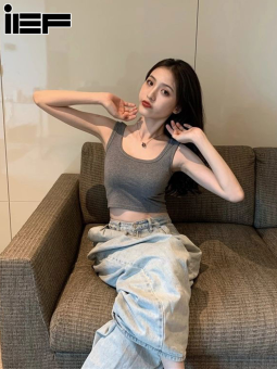 Ief 2023 áo ba lỗ mới của phụ nữ ngắn ôm vừa mở rốn áo ba lỗ