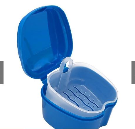 Khay ngâm vệ sinh máng Invisalign, máng duy trì, bàn chải 2 đầu niềng răng trong suốt