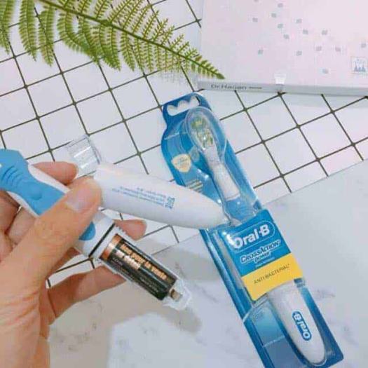 Bàn Chải Điện Oral B Cross Action Power