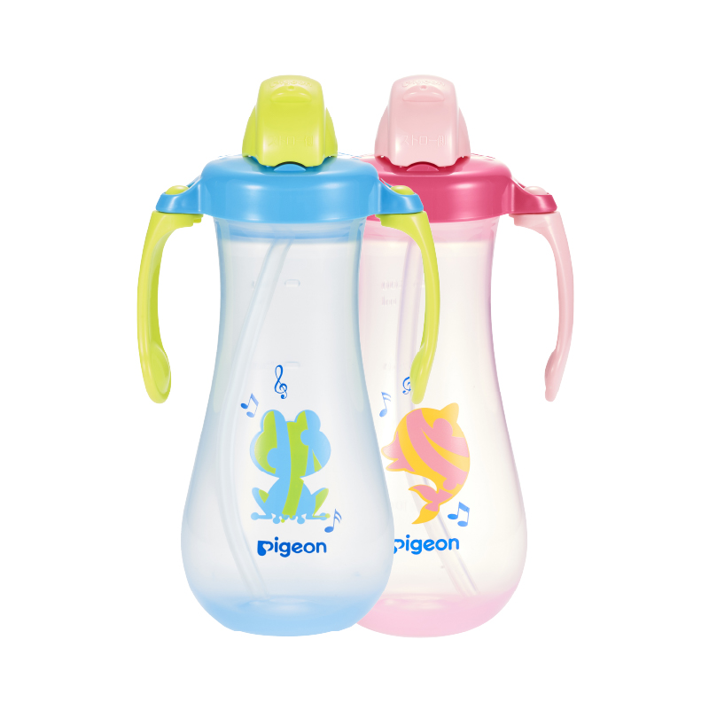 Bình uống nước tay cầm có ống hút Pigeon 300ml - Màu hồng (HSD: 10/2025)