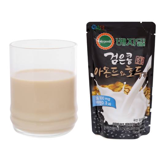 Sữa đậu đen hạt óc chó hạnh nhân Vegemil Hàn Quốc (190ml/túi)