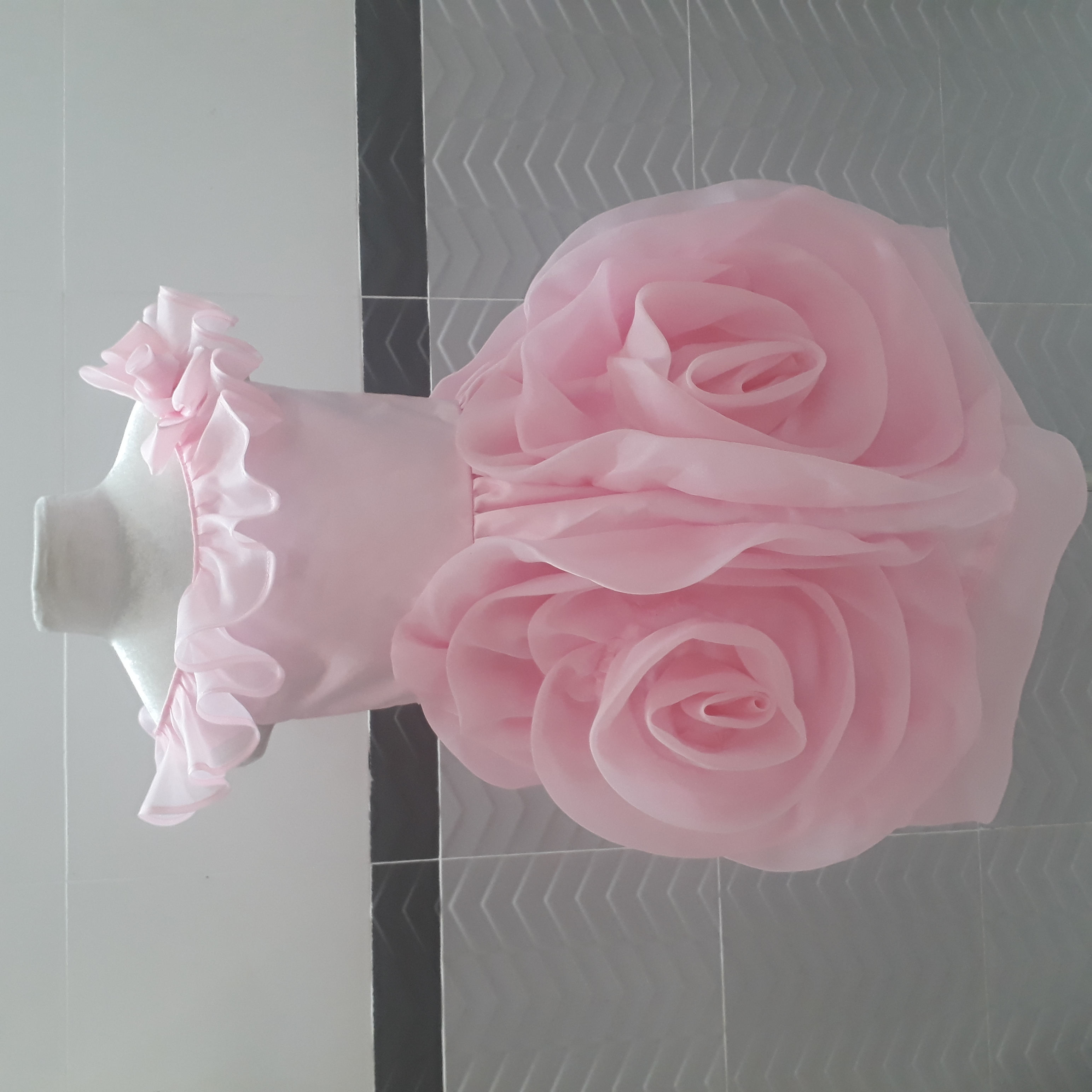 Váy đầm công chúa hoa hồng cổ thuyền bèo nhúng nơ hoa trên cổ,váy đầm bé gái thiết kế cao cấp màu hồng từ 6 đến 10 tuổi
