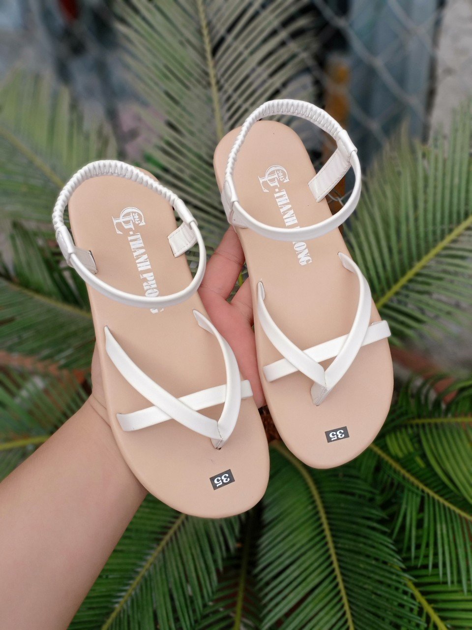 Giày sandal nữ đế bệt quai thun có size lớn 35-41