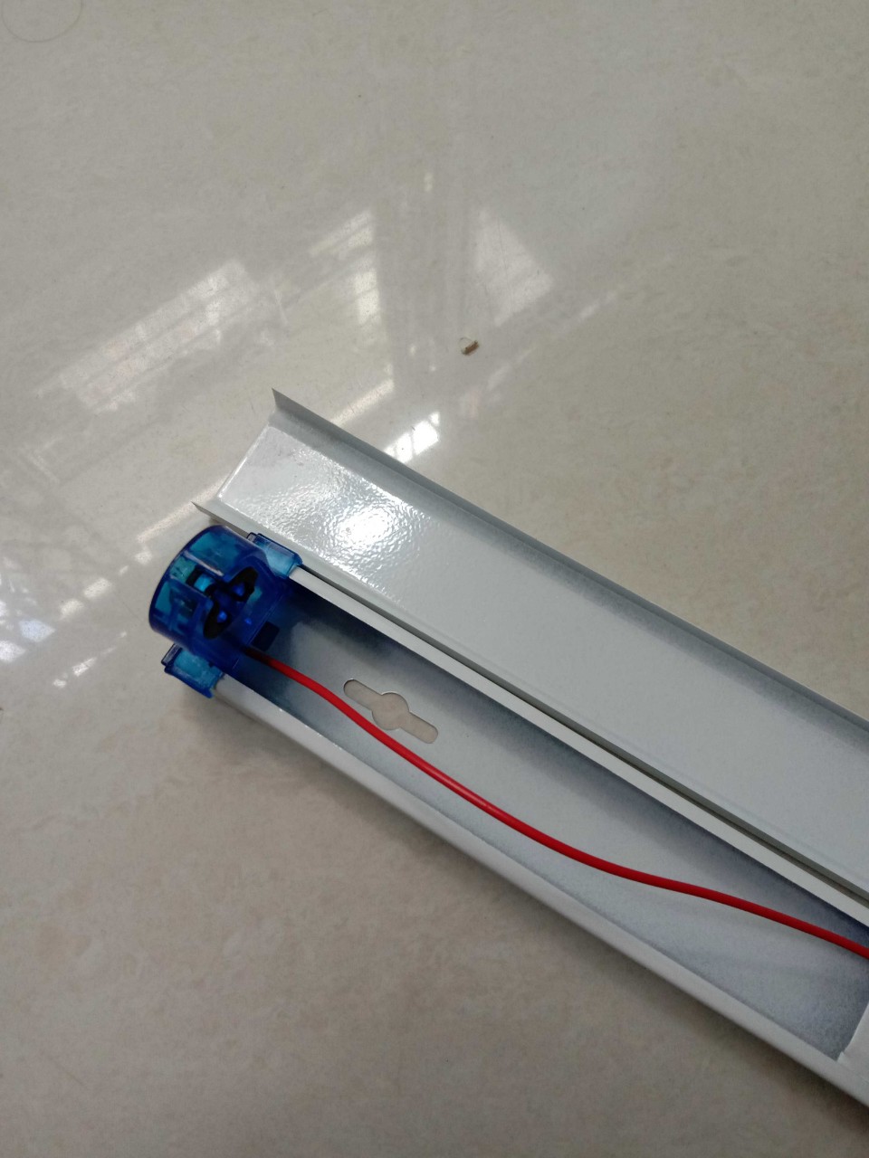 Máng dùng cho đèn led thủy tinh T8