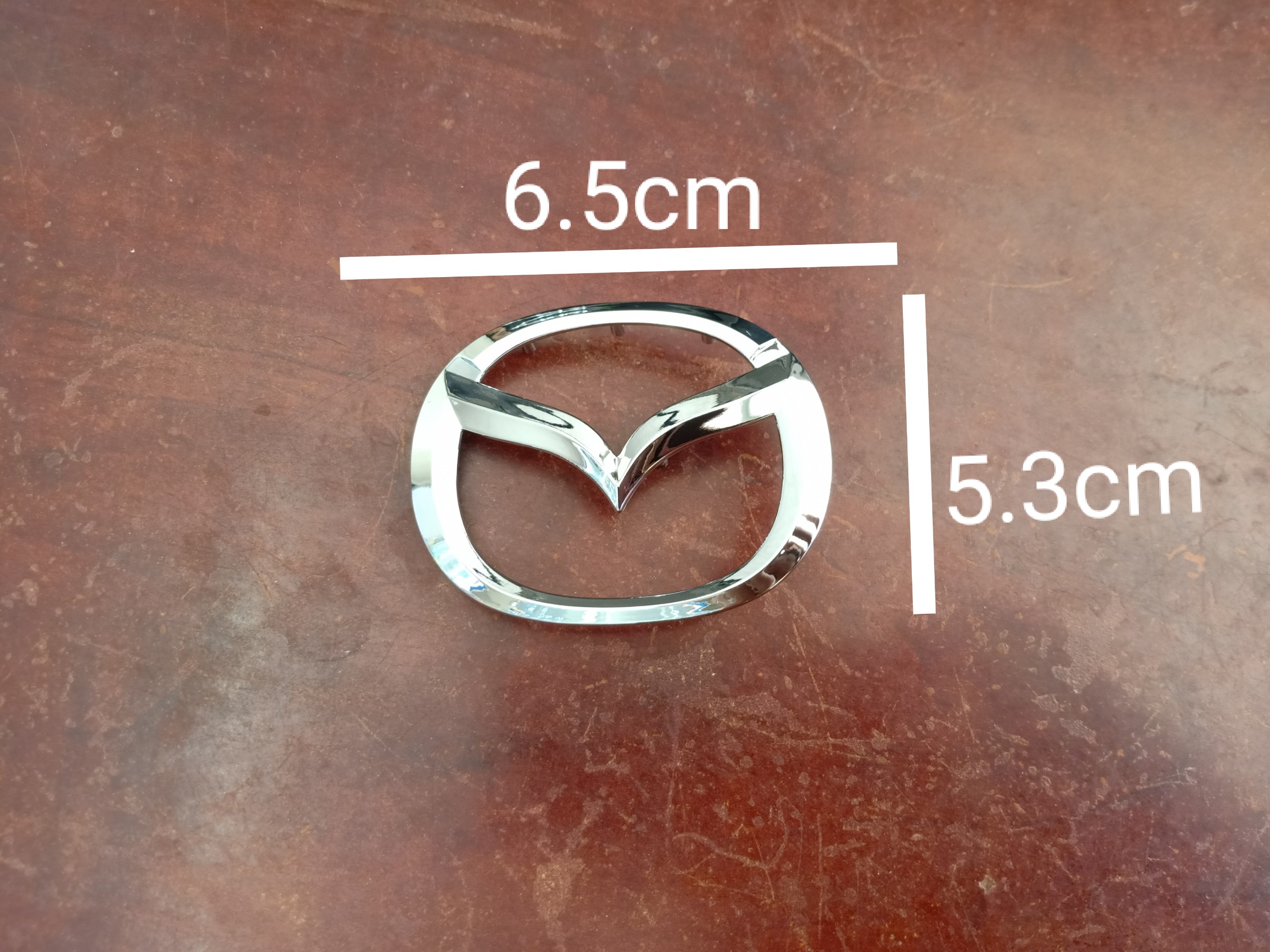 Logo Mạ Crom Gắn Vô Lăng Cho Xe Mazda Kích Thước 6.5 x 5.3 cm