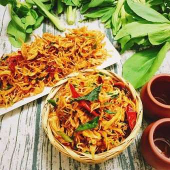 Khô gà mía gà ri lá chanh loại 300gr