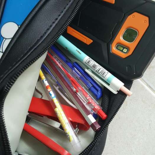 HỘP BÚT IN LOGO BIGBANG