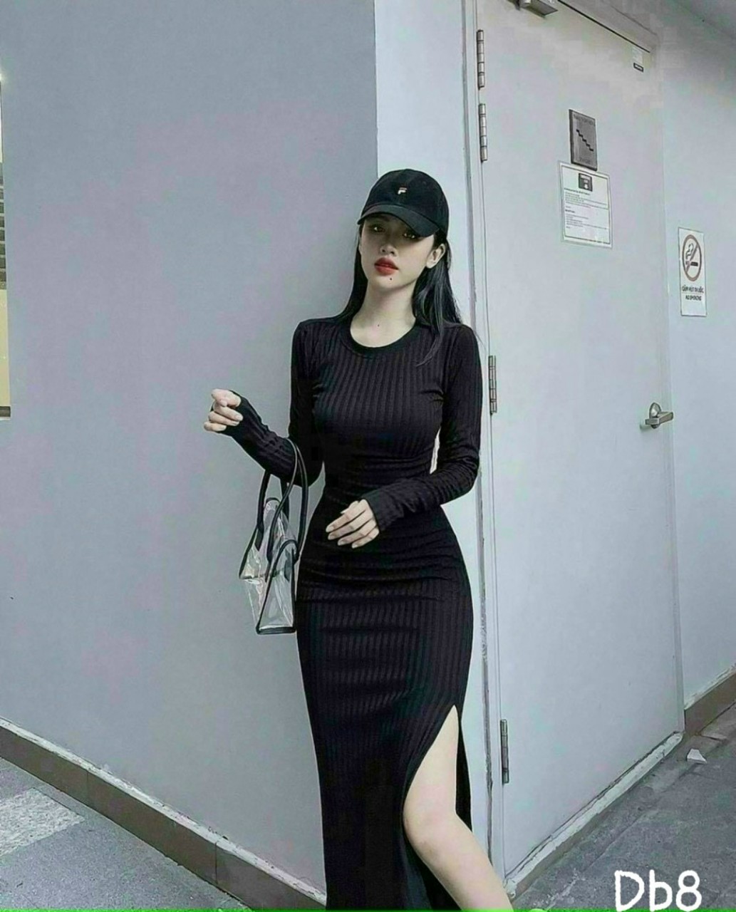 Đầm thun gân thiết kế tay dài xẻ tà ôm body cự đẹp, chất liệu thun gân mền mại, mát mẻ