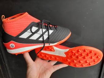 Giày Đá Banh Cổ Thun Sân Cỏ Nhân Tạo