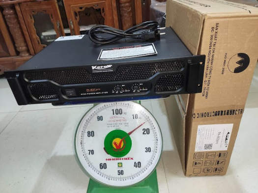 Đẩy công suất Hãng KORAH, Model PA 800 Pro, 36 sò, 2400w, main xanh ,linh kiện cao cấp, 36 sò Japan, nguồn xuyến đồng, chất lượng cao cấp.