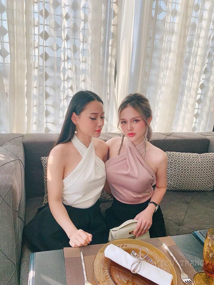 Áo kiểu thời trang nữ hiện đại cổ yếm chất pji lụa mềm mát thoải mái , màu sắc trẻ trung đa dạng dễ phối đồ