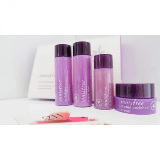 Bộ dưỡng trẻ hóa da Hoa Lan Tím Hàn Quốc  Innisfree Orchid Special Kit 4 Items