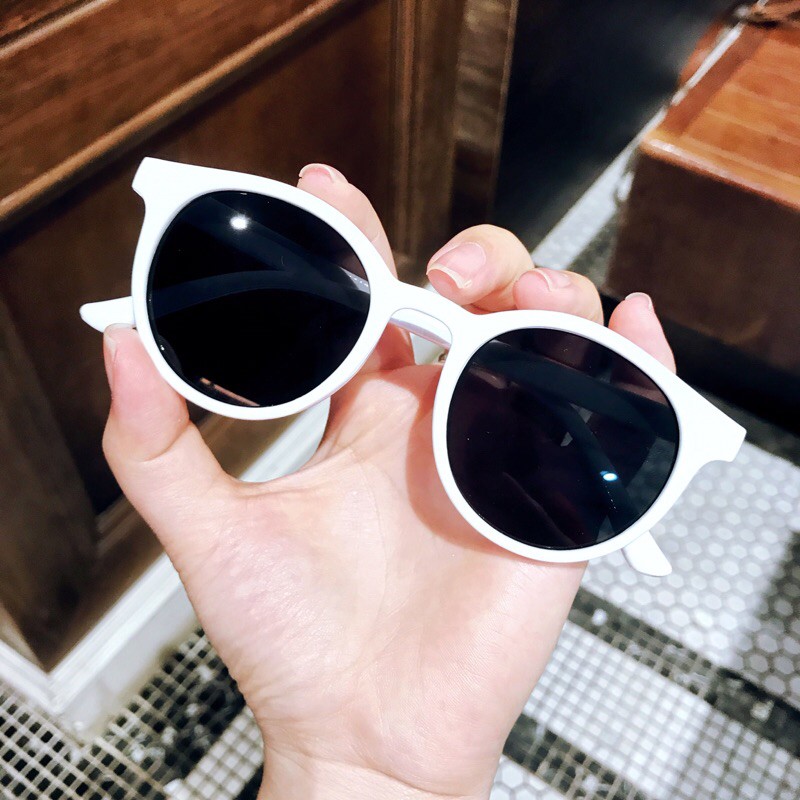 Mắt kính râm unisex v tròn trắng - mắt kính nữ thời trang sang trong sang chảnh - mắt kính siêu hót - siêu đẹp - siêu bền