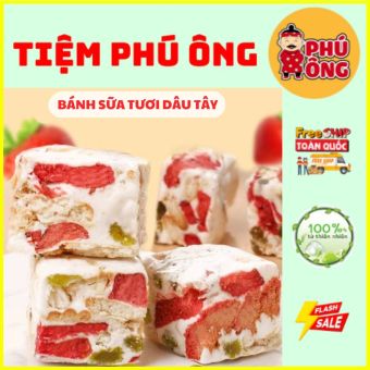 Bánh Sữa Tươi Dâu Tây kết hợp hương vị của sữa và dâu tây tạo nên chiếc bánh thơm ngon tuyệt vời