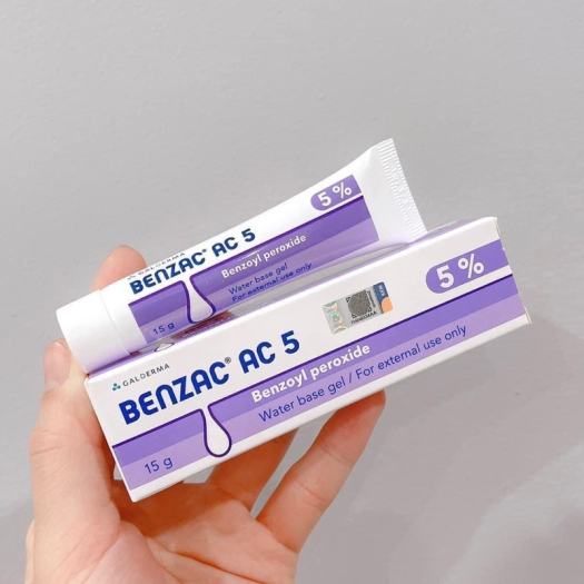 Kem bôi mụn benzac ac 5